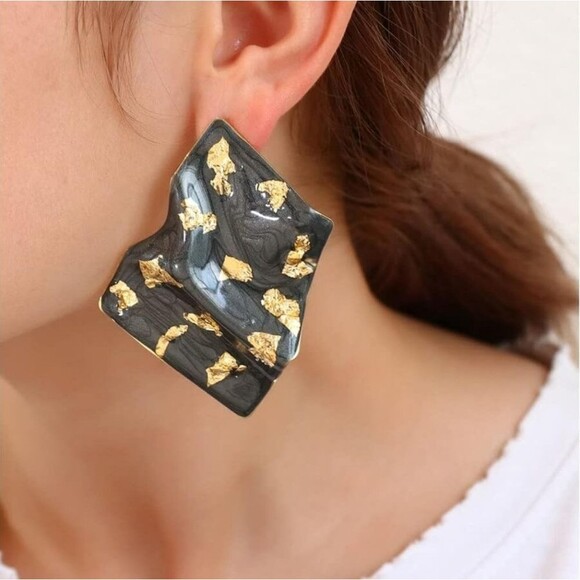 Jewelry - Retro Earrings